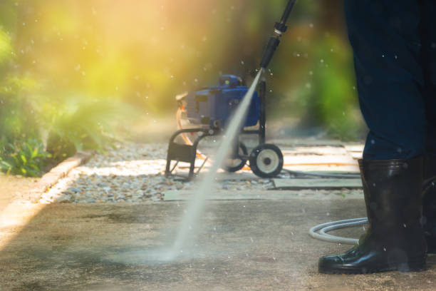 Best Pool Deck Cleaning  in Saddle River, NJ